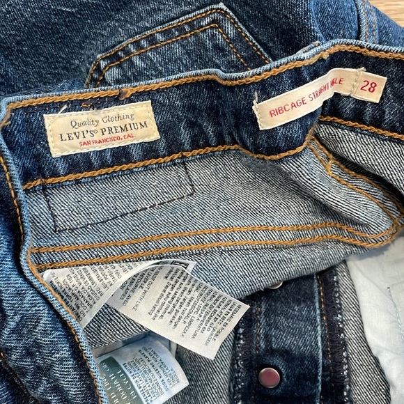 Levi’s. Ribcage Straight Ankle - Picture 5 of 14